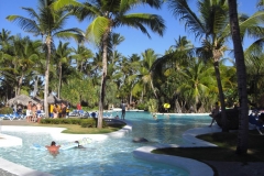 bavaro-princess-all-suites-pool_0521