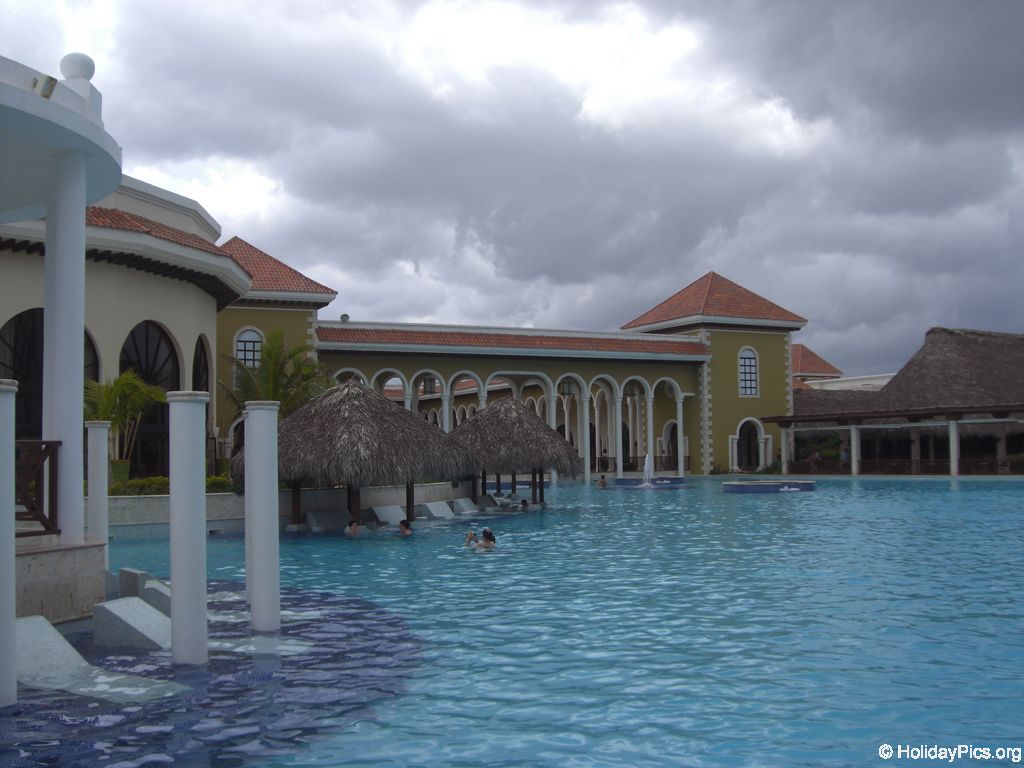 paradisus-palma-real-poolbereich_4302