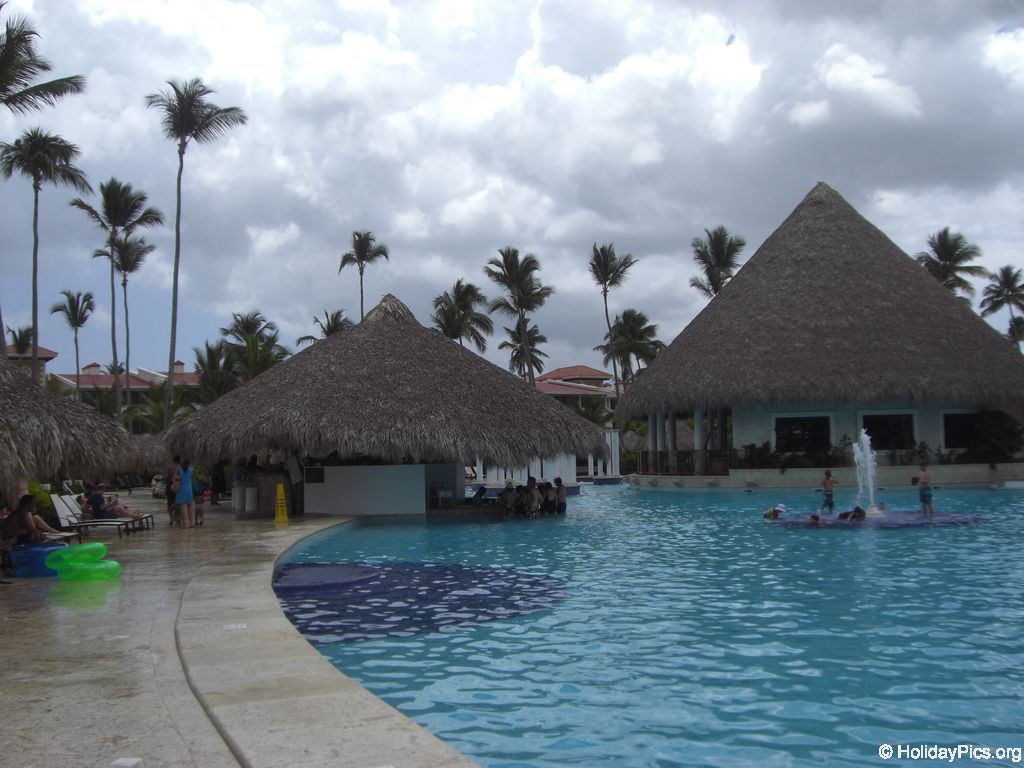 paradisus-palma-real-poolbereich_4306