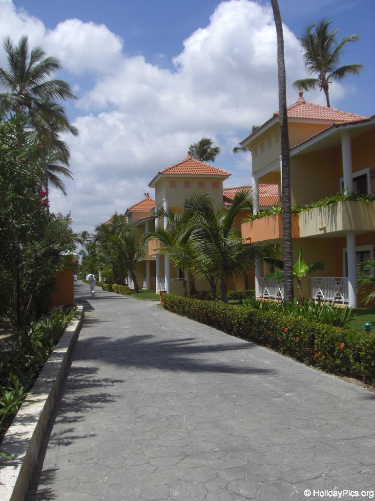 bahia-principe-punta-cana-hotelgebaeude_2239