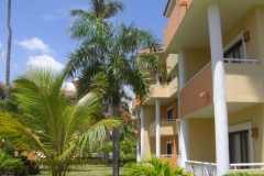 bahia-principe-punta-cana-hotelgebaeude_2247