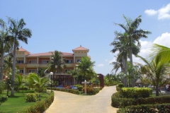 bahia-principe-punta-cana-hotelgebaeude_2254