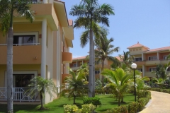 bahia-principe-punta-cana-hotelgebaeude_2255