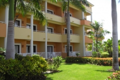 bahia-principe-punta-cana-hotelgebaeude_2262
