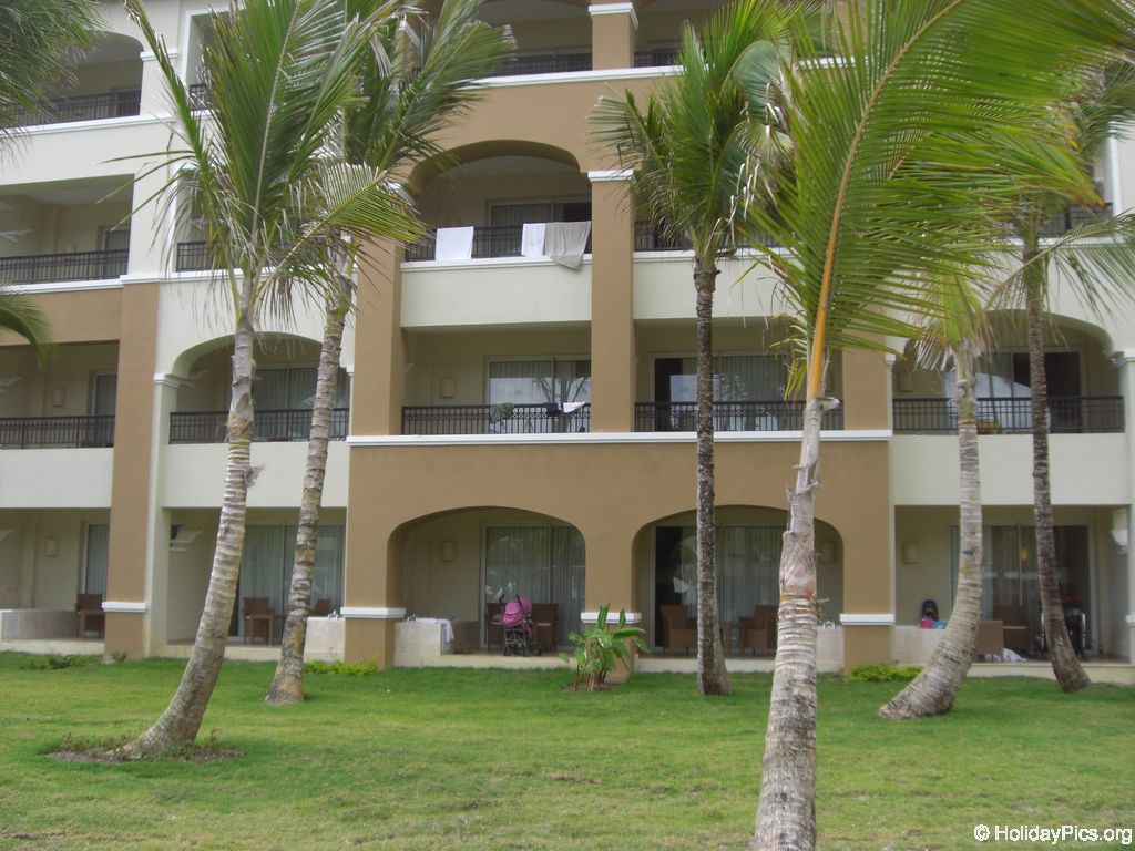 edenh-real-arena-punta-cana-hotelgebaeude_4121