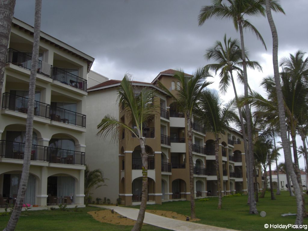 edenh-real-arena-punta-cana-hotelgebaeude_4123