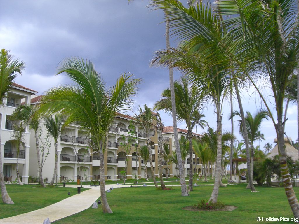 edenh-real-arena-punta-cana-hotelgebaeude_4133