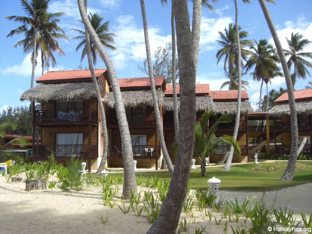 carabela-beach-resort-hotelgebaeude_3301