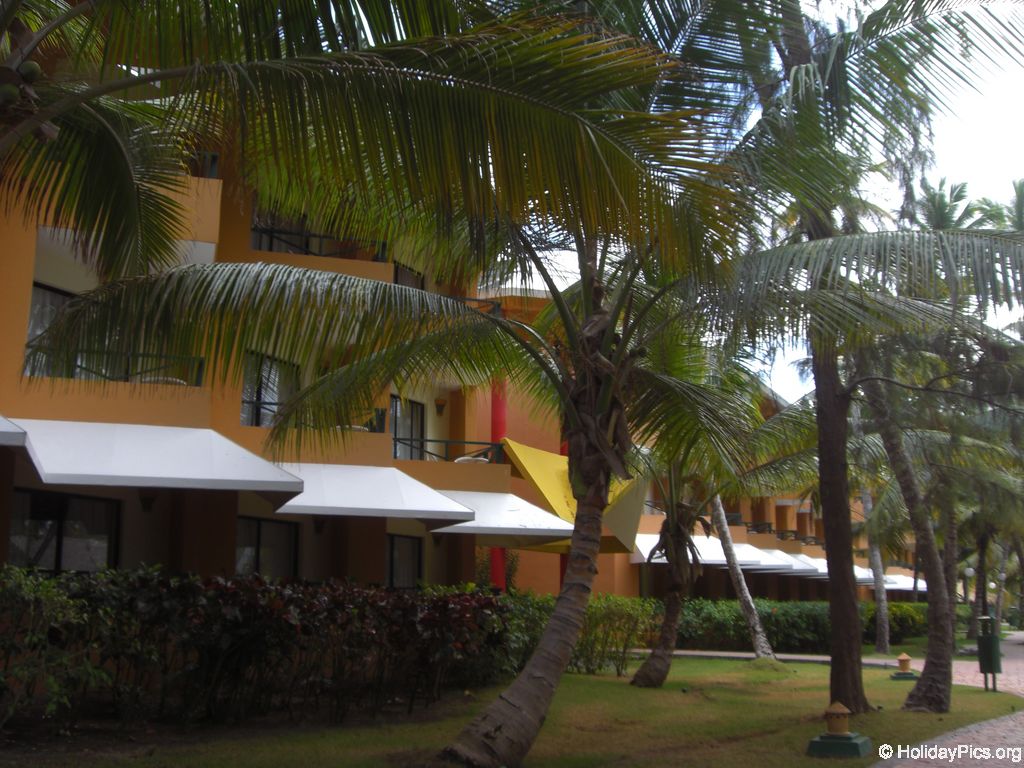 barcelo-dominican-beach-hotelgebaeude_3102
