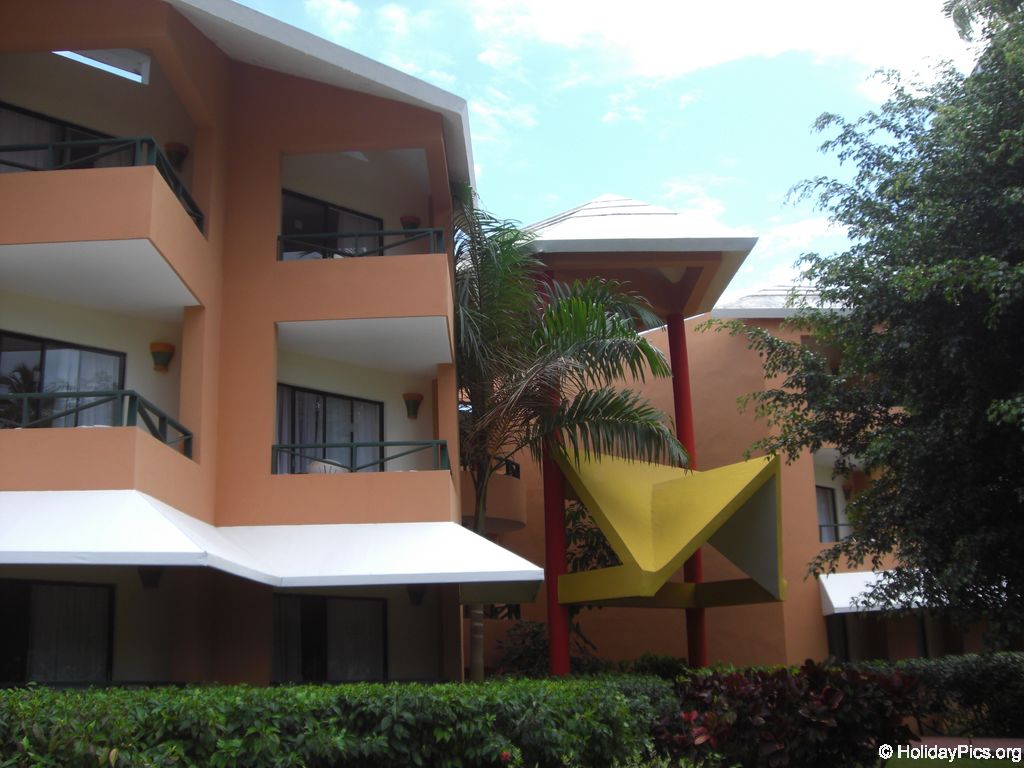 barcelo-dominican-beach-hotelgebaeude_3105
