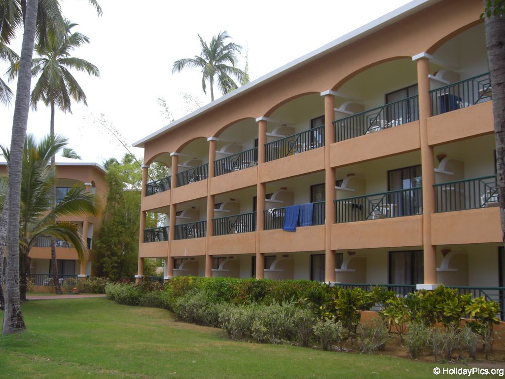 barcelo-dominican-beach-hotelgebaeude_3108