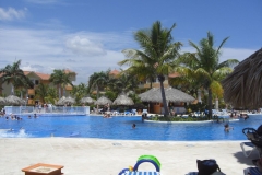 bahia-principe-punta-cana-poolbereich_2303
