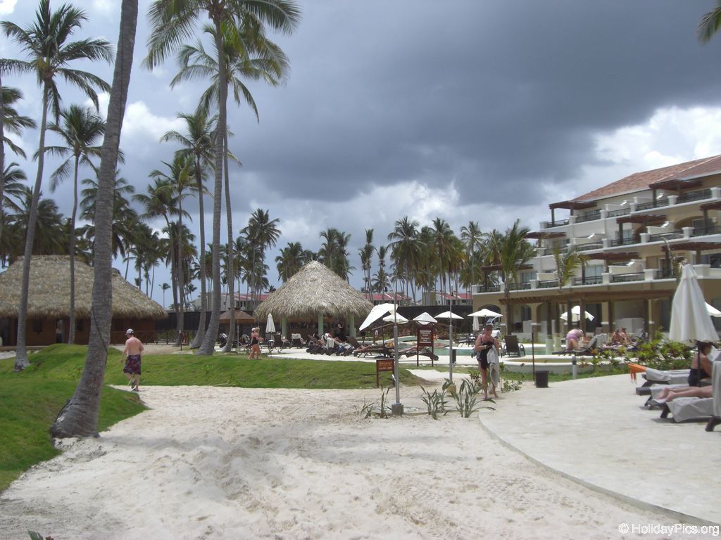 edenh-real-arena-punta-cana-poolbereich_4141