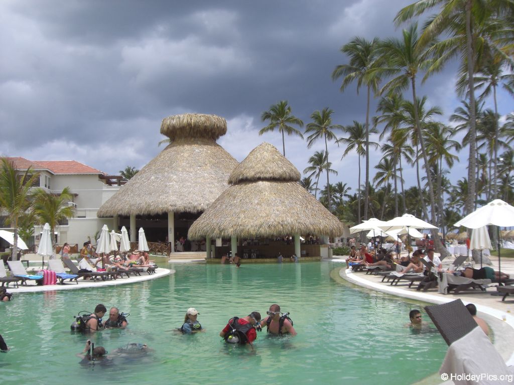 edenh-real-arena-punta-cana-poolbereich_4145