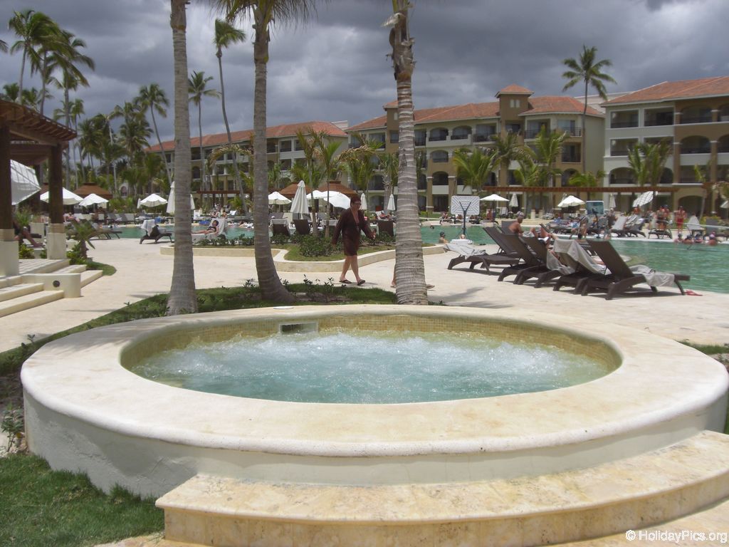 edenh-real-arena-punta-cana-poolbereich_4151