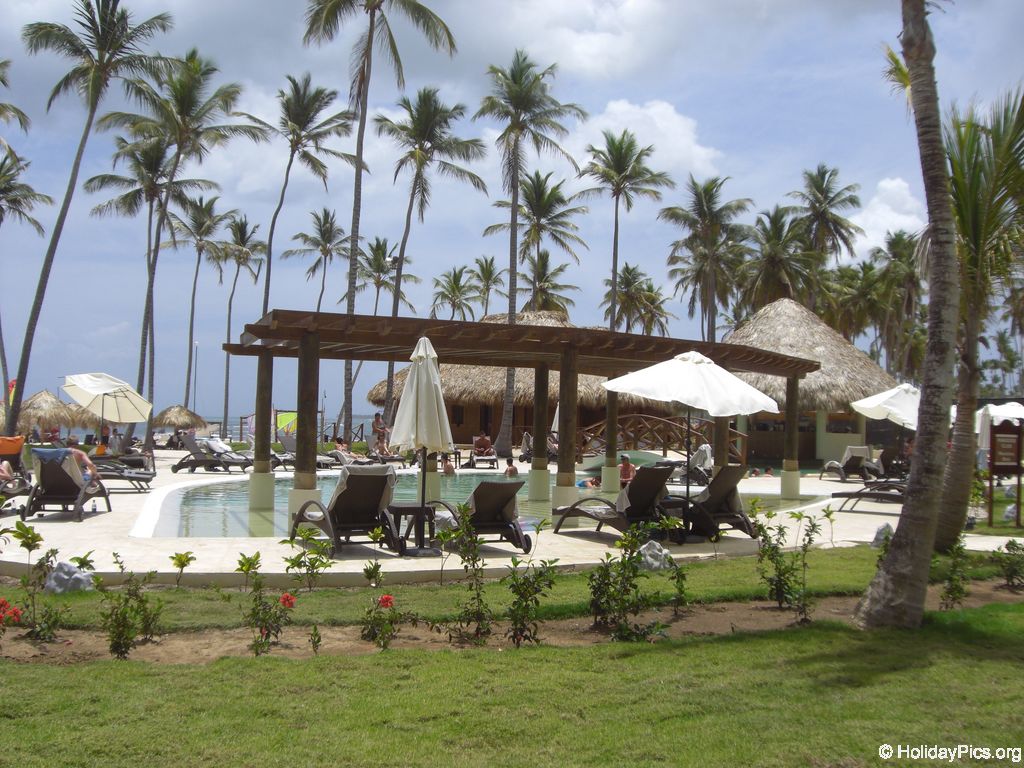 edenh-real-arena-punta-cana-poolbereich_4153