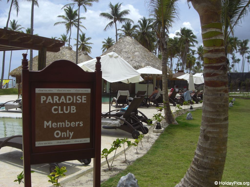 edenh-real-arena-punta-cana-poolbereich_4154