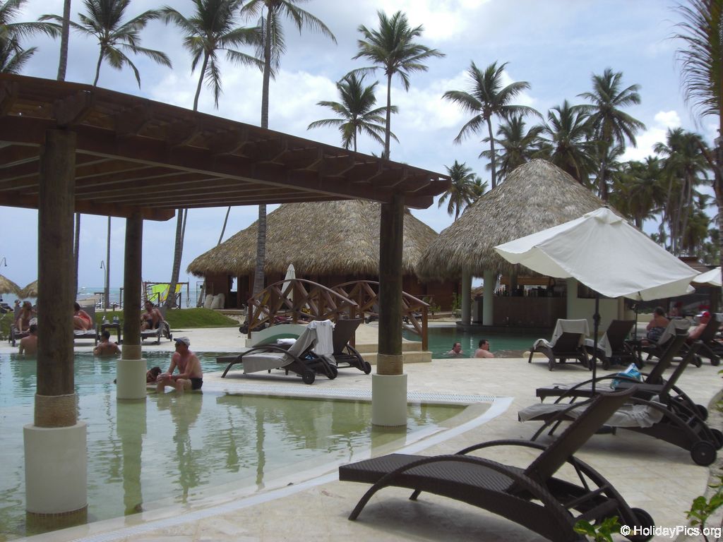 edenh-real-arena-punta-cana-poolbereich_4156