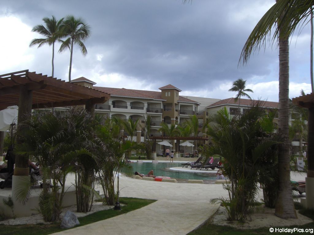 edenh-real-arena-punta-cana-poolbereich_4170