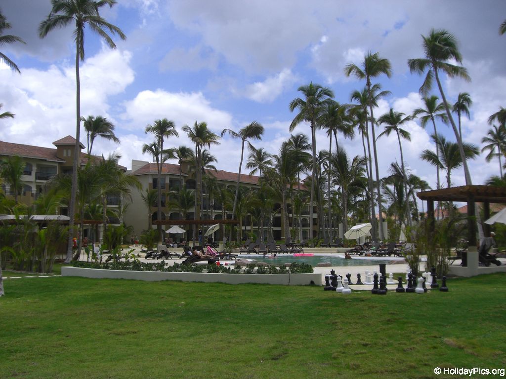 edenh-real-arena-punta-cana-poolbereich_4175