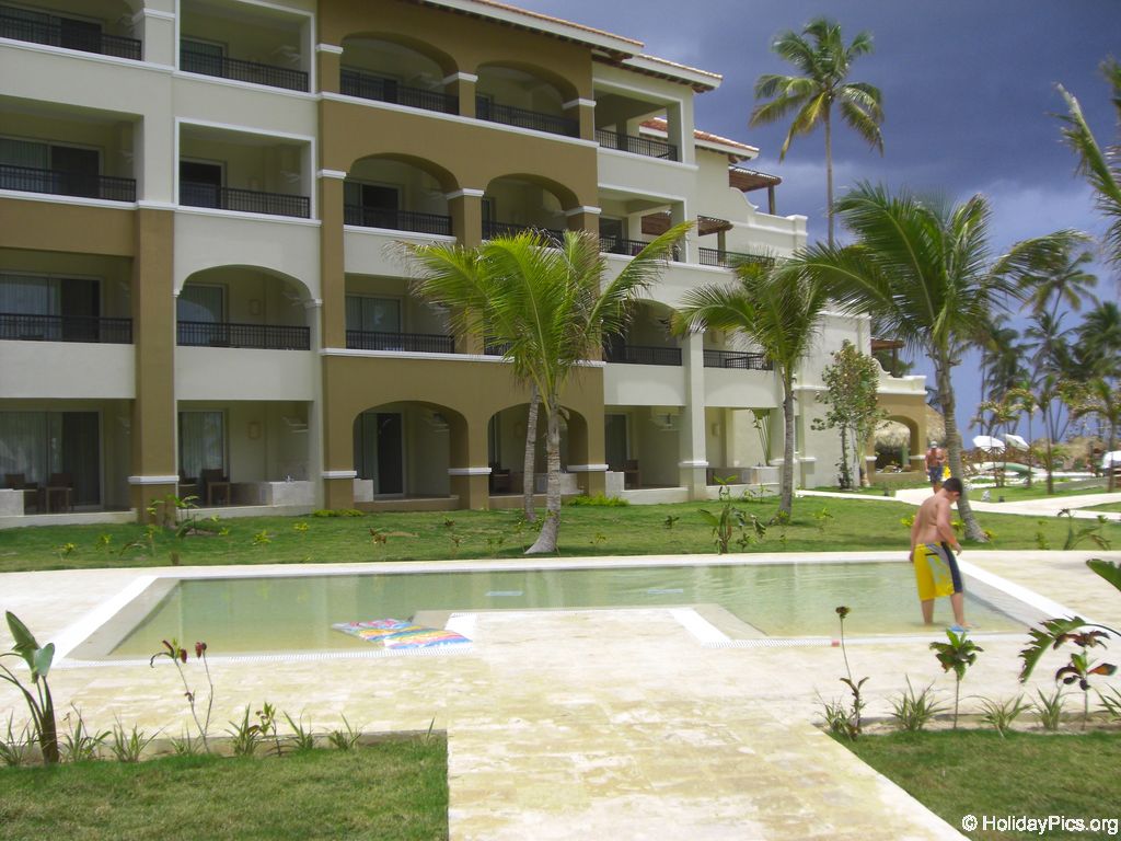 edenh-real-arena-punta-cana-poolbereich_4182