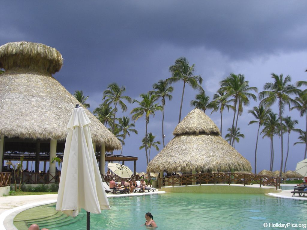 edenh-real-arena-punta-cana-poolbereich_4186