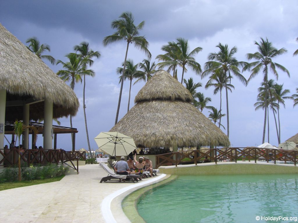 edenh-real-arena-punta-cana-poolbereich_4189