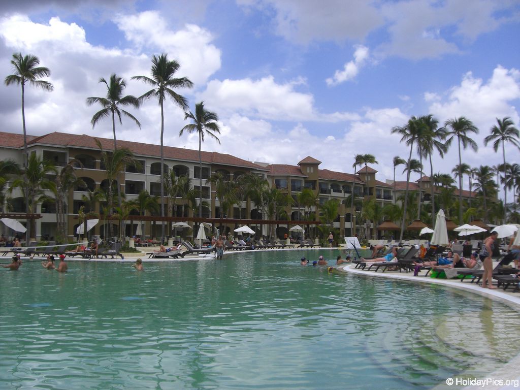 edenh-real-arena-punta-cana-poolbereich_4191