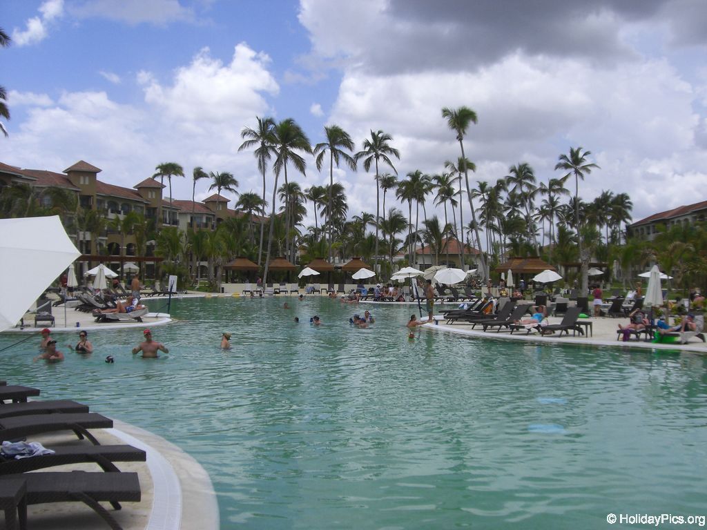 edenh-real-arena-punta-cana-poolbereich_4195