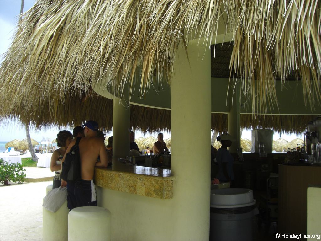 edenh-real-arena-punta-cana-poolbereich_4197