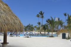 barcelo-punta-cana-poolbereich_2454