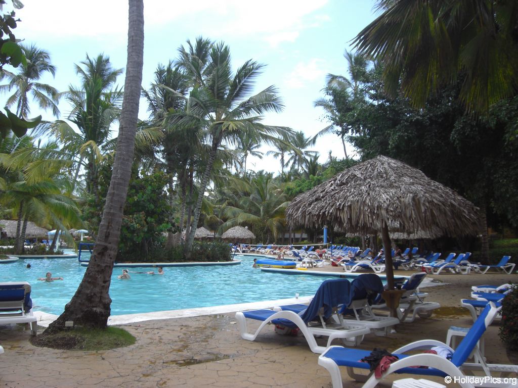 barcelo-dominican-beach-poolbereich_3170