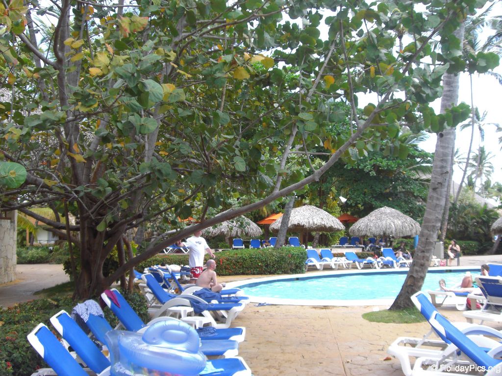 barcelo-dominican-beach-poolbereich_3175