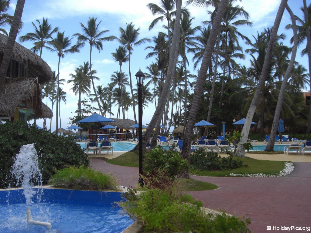 barcelo-dominican-beach-poolbereich_3184