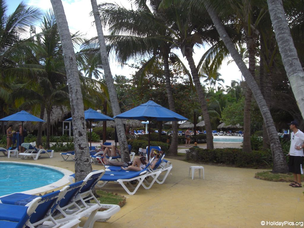 barcelo-dominican-beach-poolbereich_3185