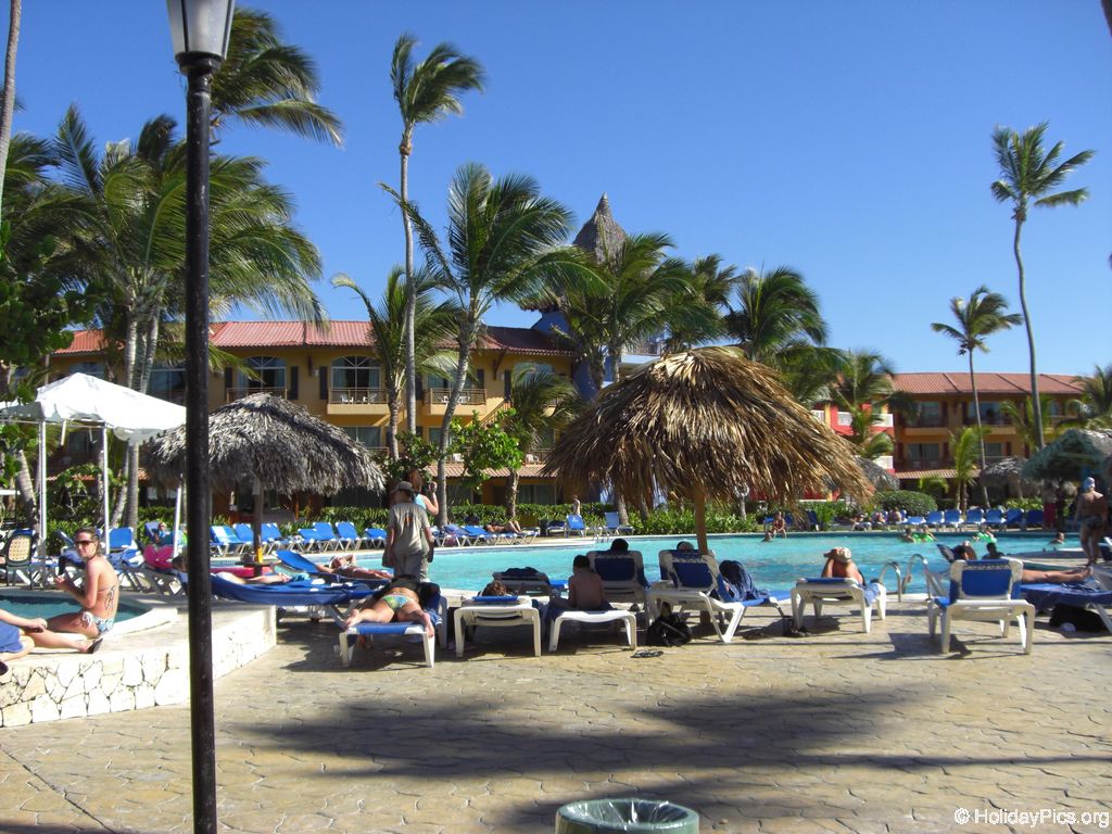 tropical-princess-resort-pool_0348