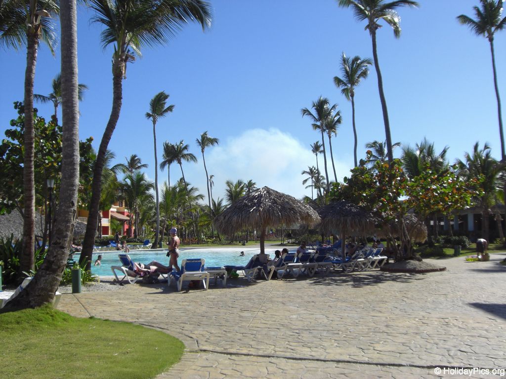 tropical-princess-resort-pool_0350