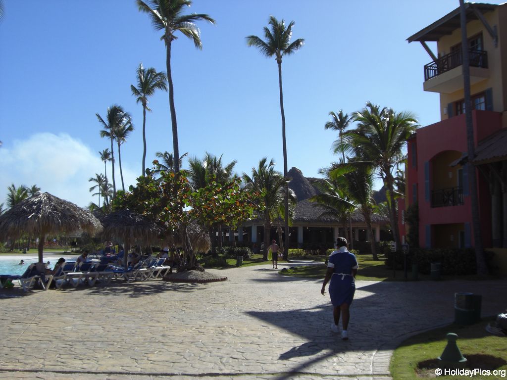 tropical-princess-resort-pool_0351
