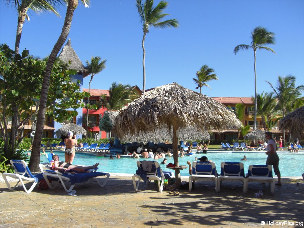 tropical-princess-resort-pool_0353