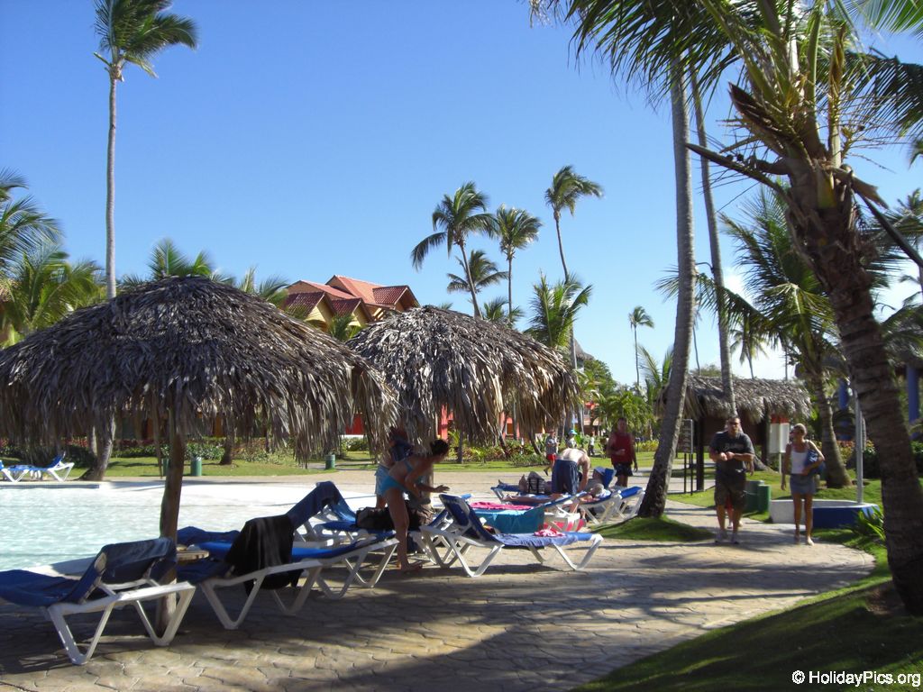 tropical-princess-resort-pool_0355