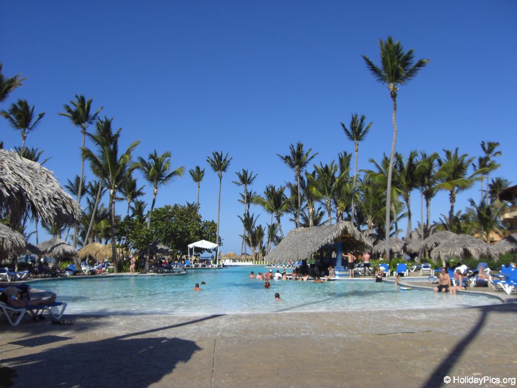 tropical-princess-resort-pool_0363