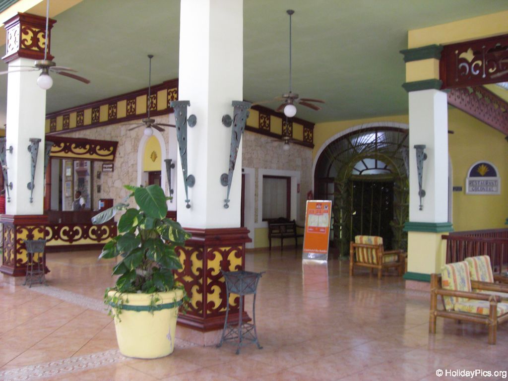 club-hotel-riu-bambu-lobby_0851