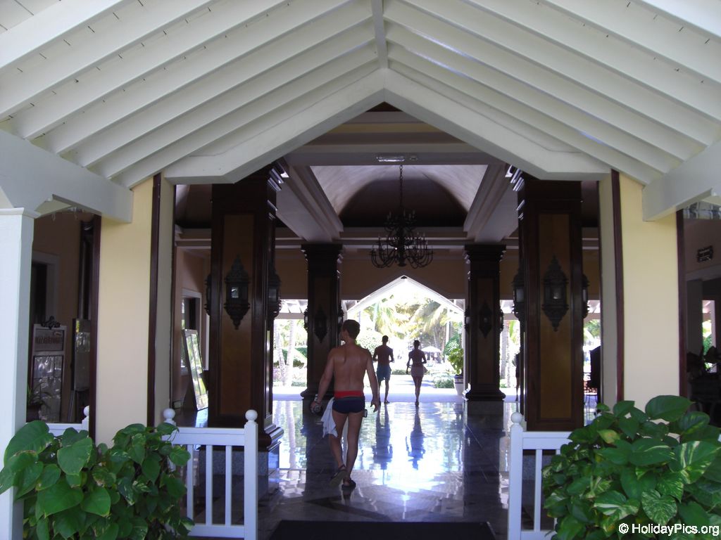 riu-palace-macao-lobby_0696