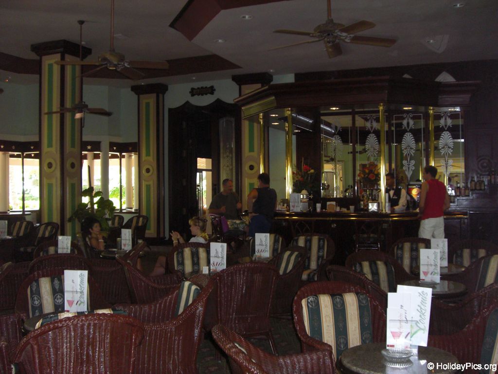 riu-palace-macao-lobby_0697