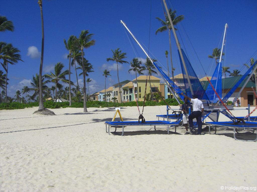 ocean-sand-resort-am-strand_2017