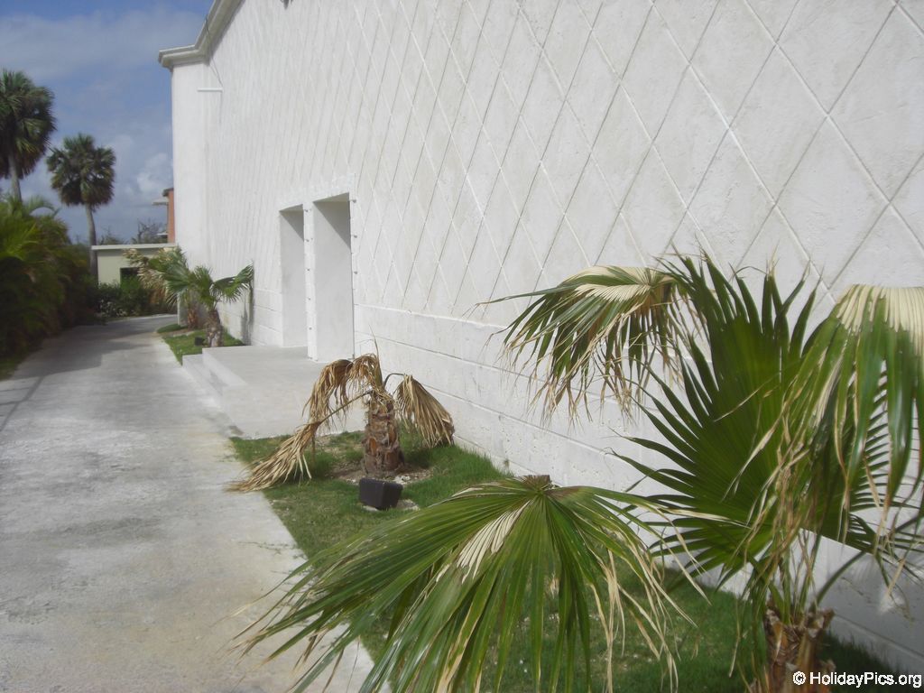 ocean-sand-quer-durchs-resort_1933