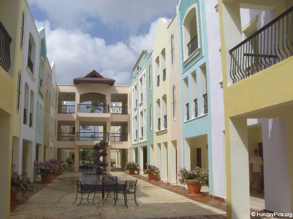 ocean-sand-quer-durchs-resort_2081