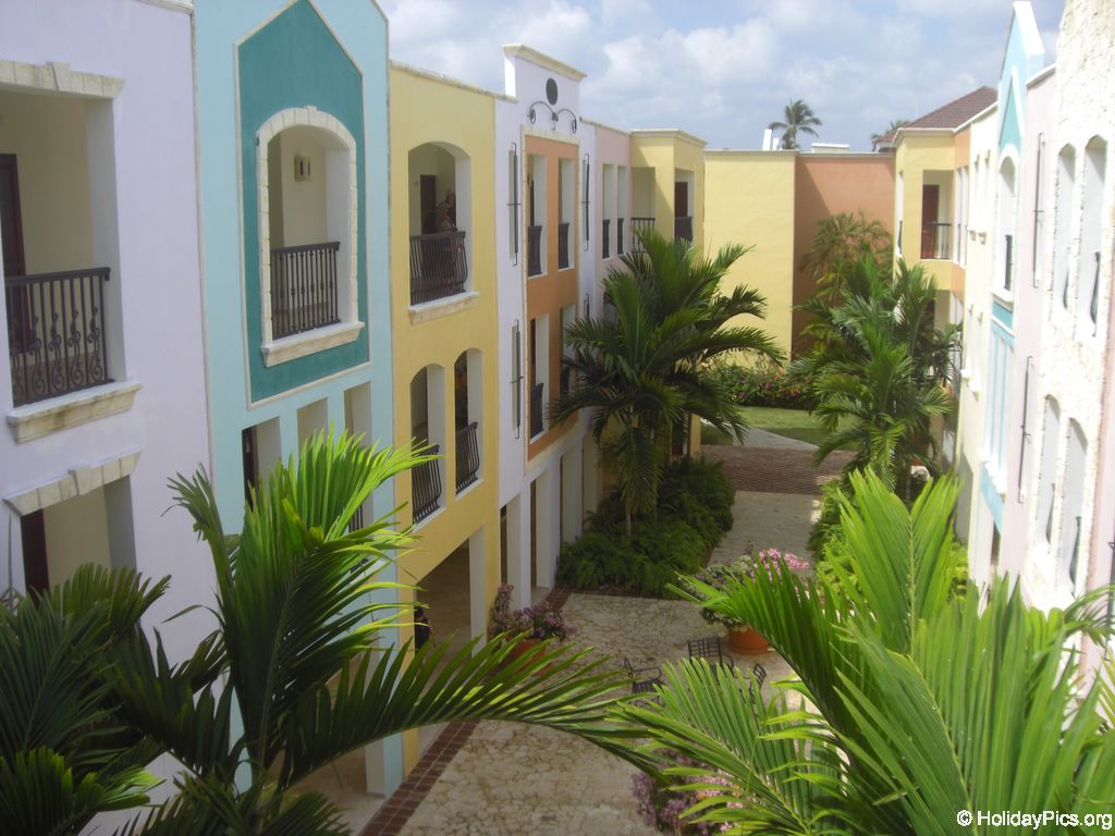 ocean-sand-quer-durchs-resort_2087