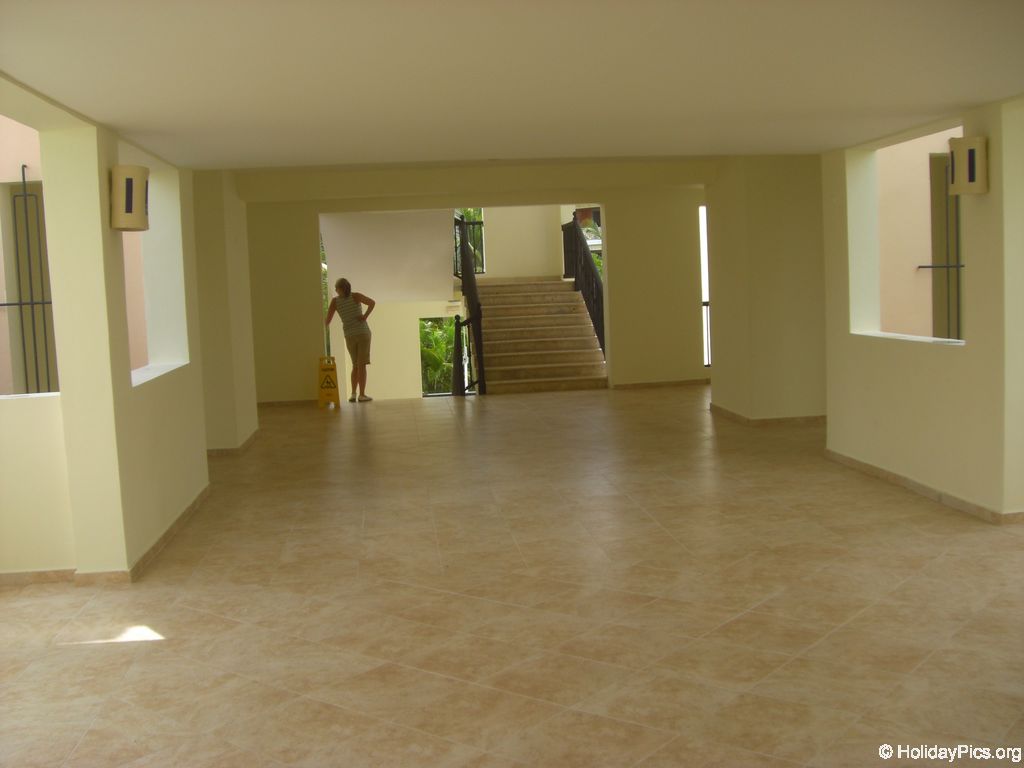 ocean-sand-quer-durchs-resort_2093